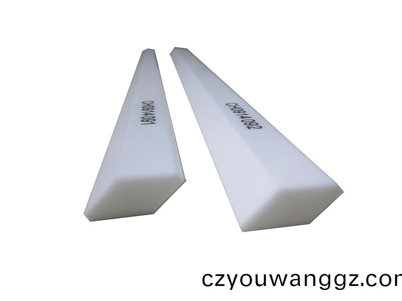 固(gu)定刀，得(de)人(ren)精(jing)工(gong)